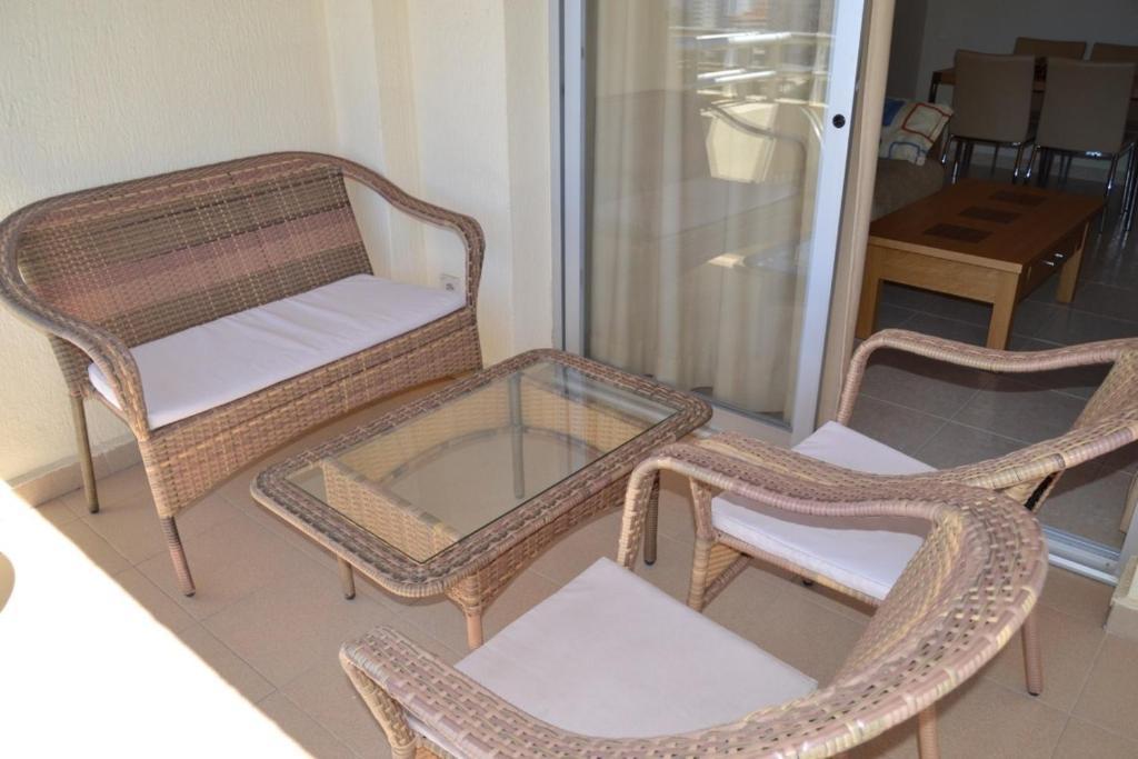 Apartamentos Turmalina Unitursa كاليبي الغرفة الصورة