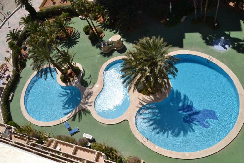 Apartamentos Turmalina Unitursa كاليبي الغرفة الصورة