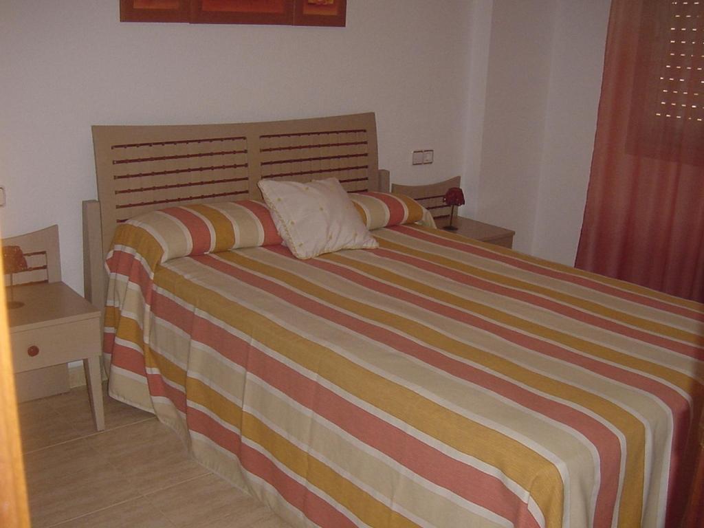 Apartamentos Turmalina Unitursa كاليبي الغرفة الصورة
