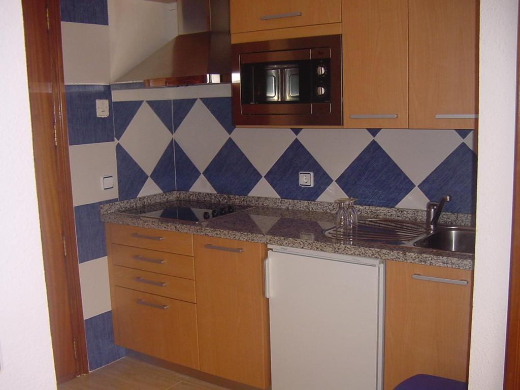 Apartamentos Turmalina Unitursa كاليبي الغرفة الصورة